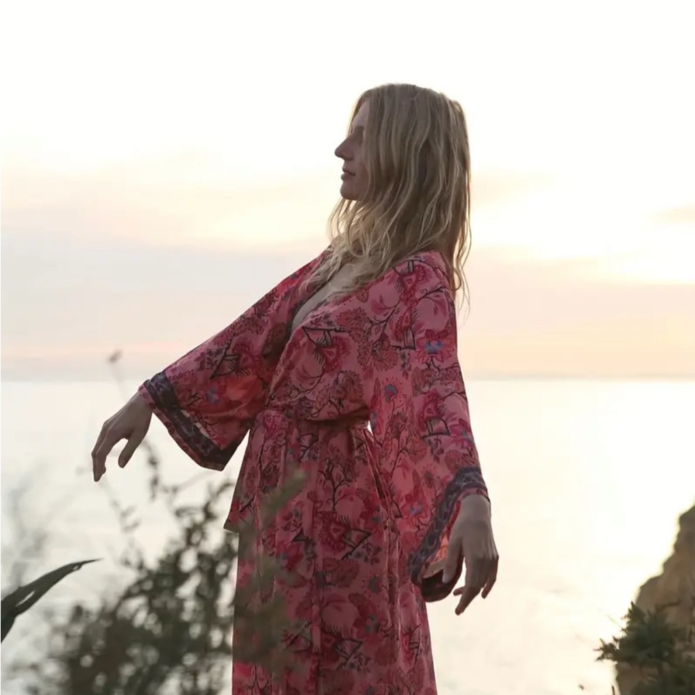 Long Floral Pink Beach Robe Kimono One Size, Including Plus Size - Picture 3 of 6